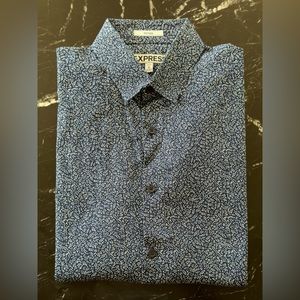 Express Fitted Short Sleeve Buttondown